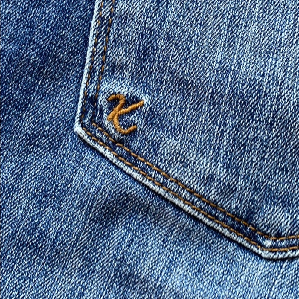 KUT from the Kloth Reese step zipper hem jeans - Picture 6 of 16